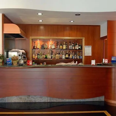 Albergo Miramonti 3*