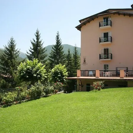 Albergo Miramonti Hotel 3*